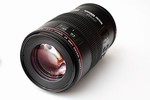 Canon EF 100mm f/2.8L Macro IS USM Lens (67mm)